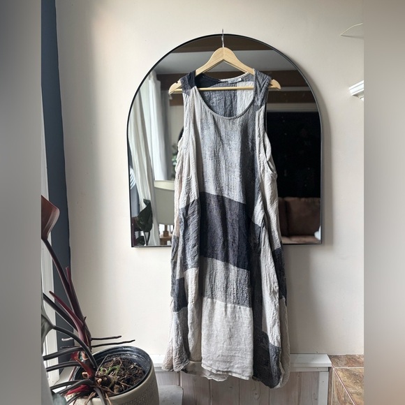 1124 BANANA BLUE Australian made linen maxi dress | side large - Picture 4 of 13